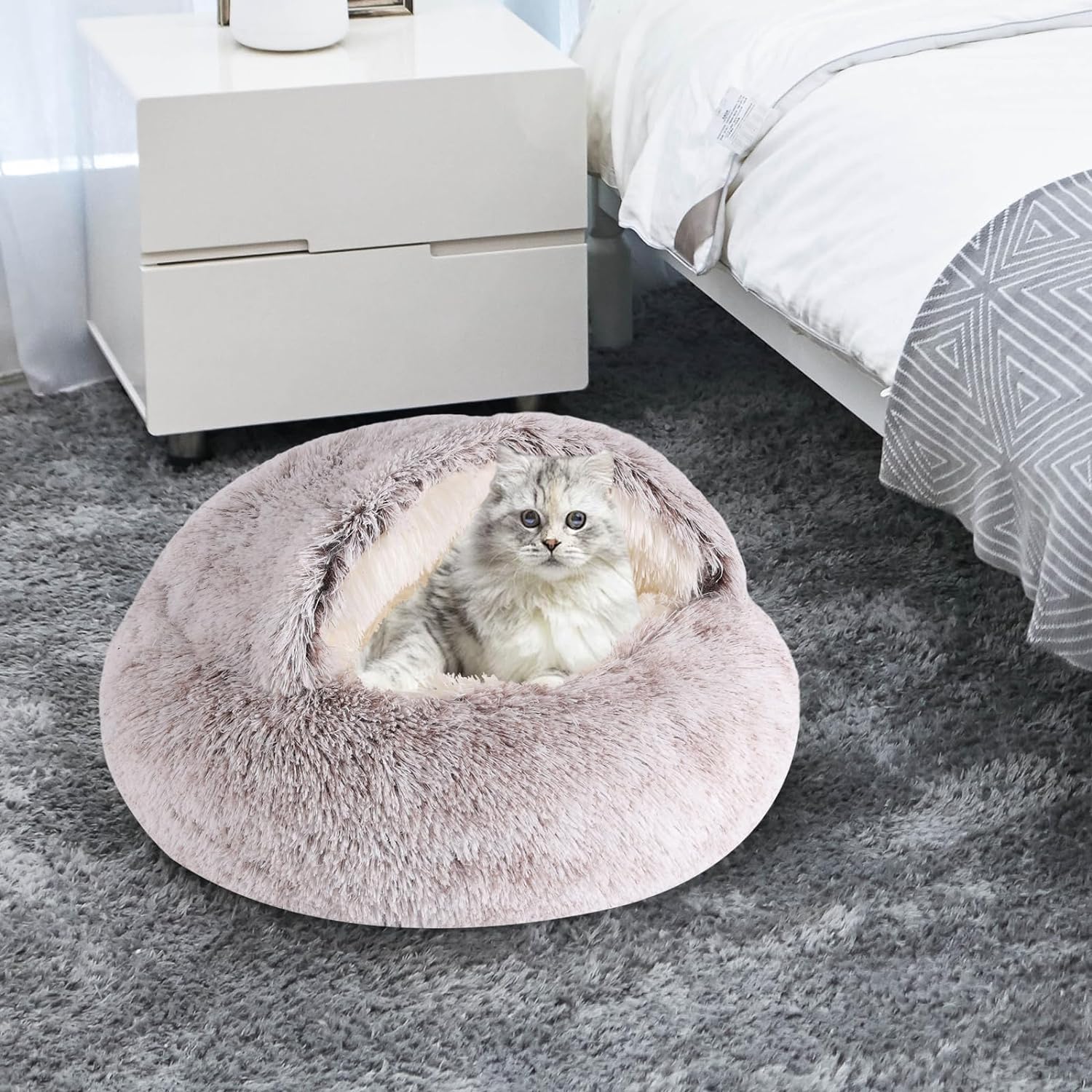 **Snuggle Cave Cat & Dog Bed – Self-Warming Faux Fur Donut for Small Pets (20"x20", Coffee)**